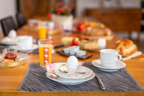 Отель MyBednBreakfast in Bottmingen  Беттинген